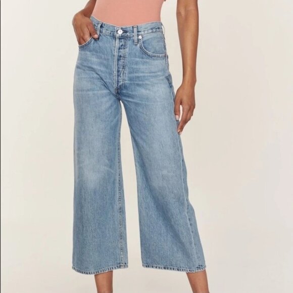 Citizens Of Humanity Denim - Citizens Of Humanity Sacha High Rise Wide Leg Button Fly Jean in Promise Size 26